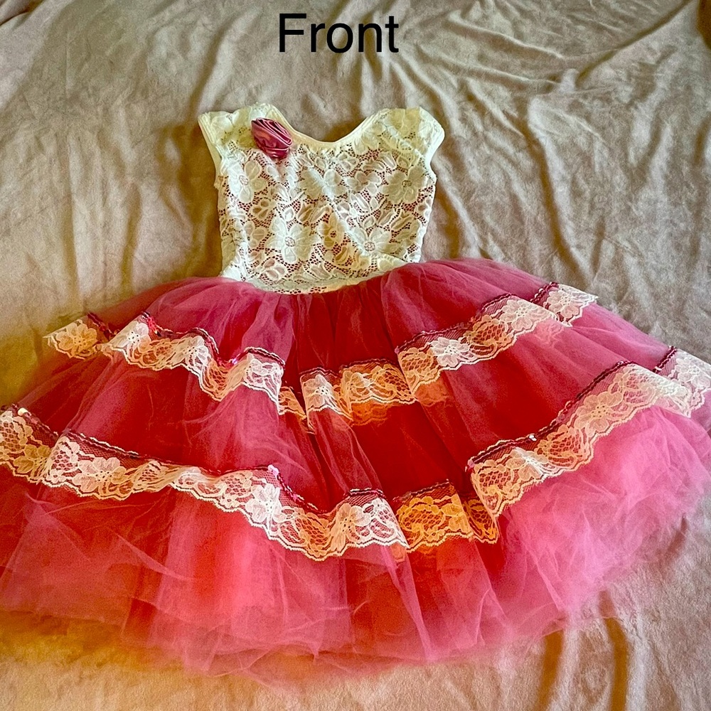 Girls ballet costume size med (10-12) pink & white with satin rose on the front